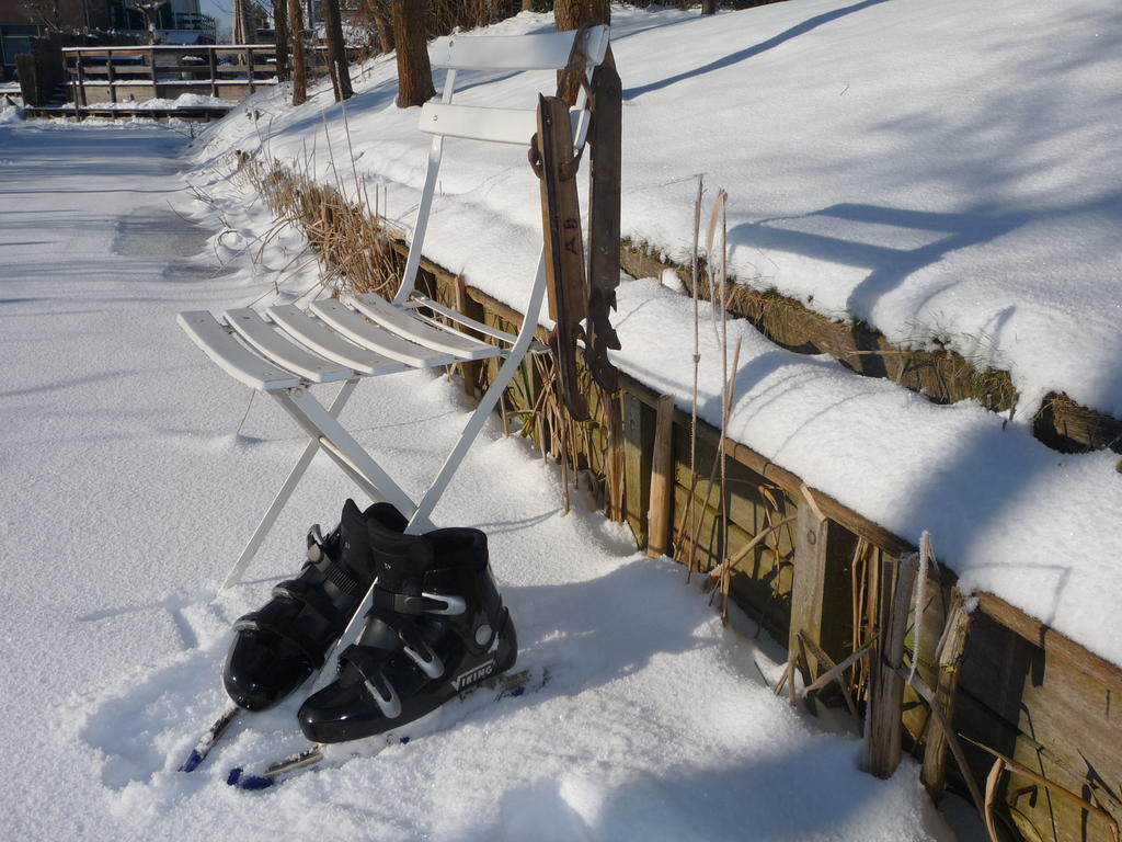 Bed&Breakfast Het WinterkoninkjeZuid-Scharwoude エクステリア 写真