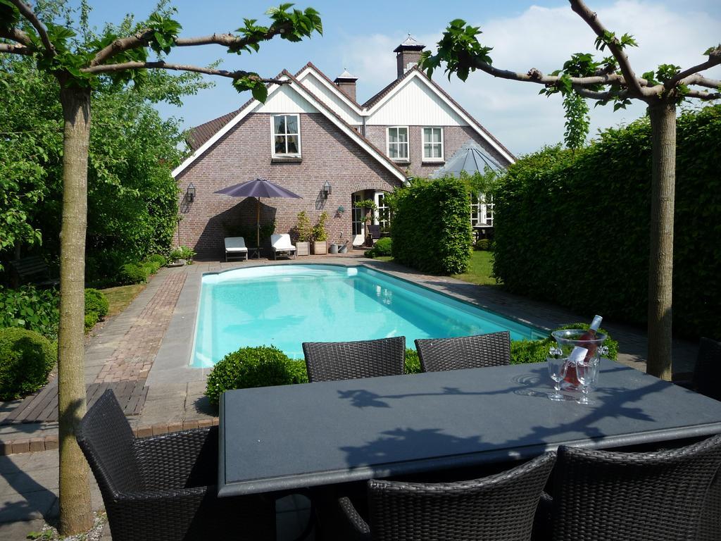 Bed&Breakfast Het WinterkoninkjeZuid-Scharwoude エクステリア 写真